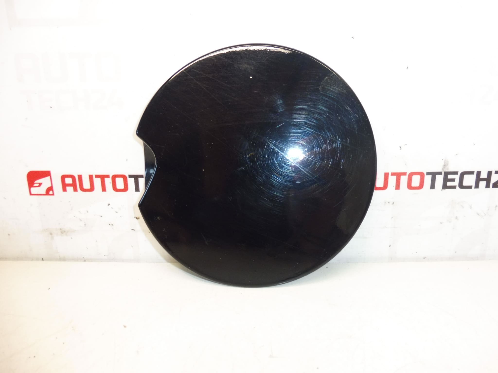 Tapa depósito KGNC Peugeot 3008 9682803080 1517G9