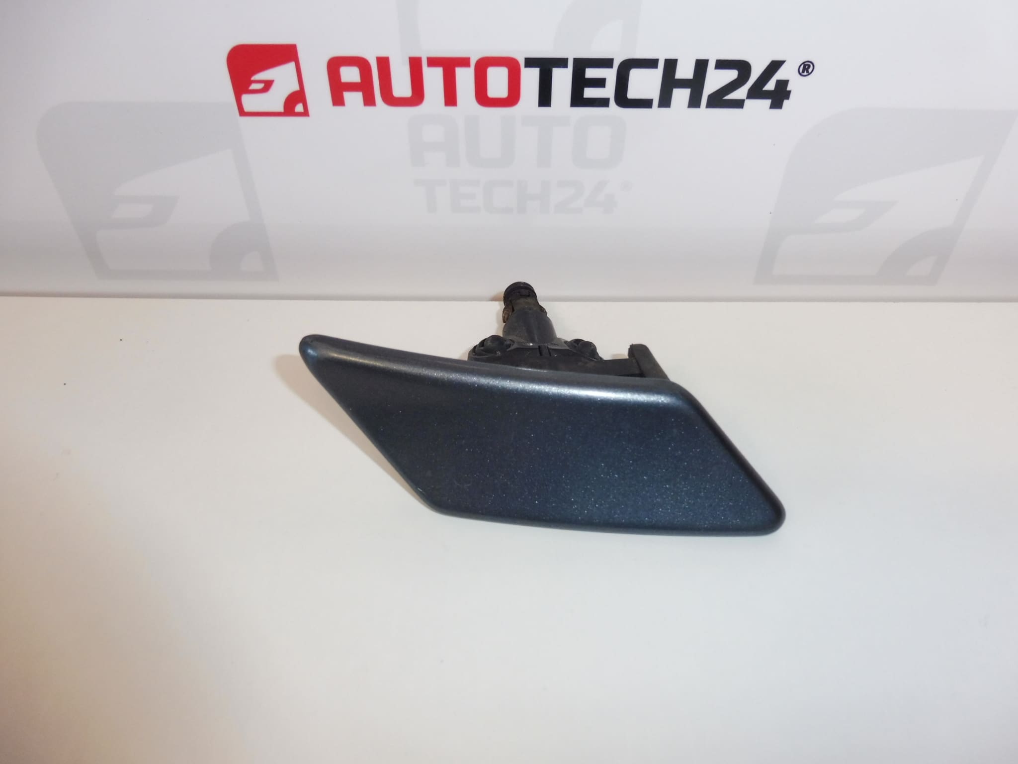 Boquilla y tapa del lavaparabrisas del faro derecho Peugeot 307 6438H3 6438H1